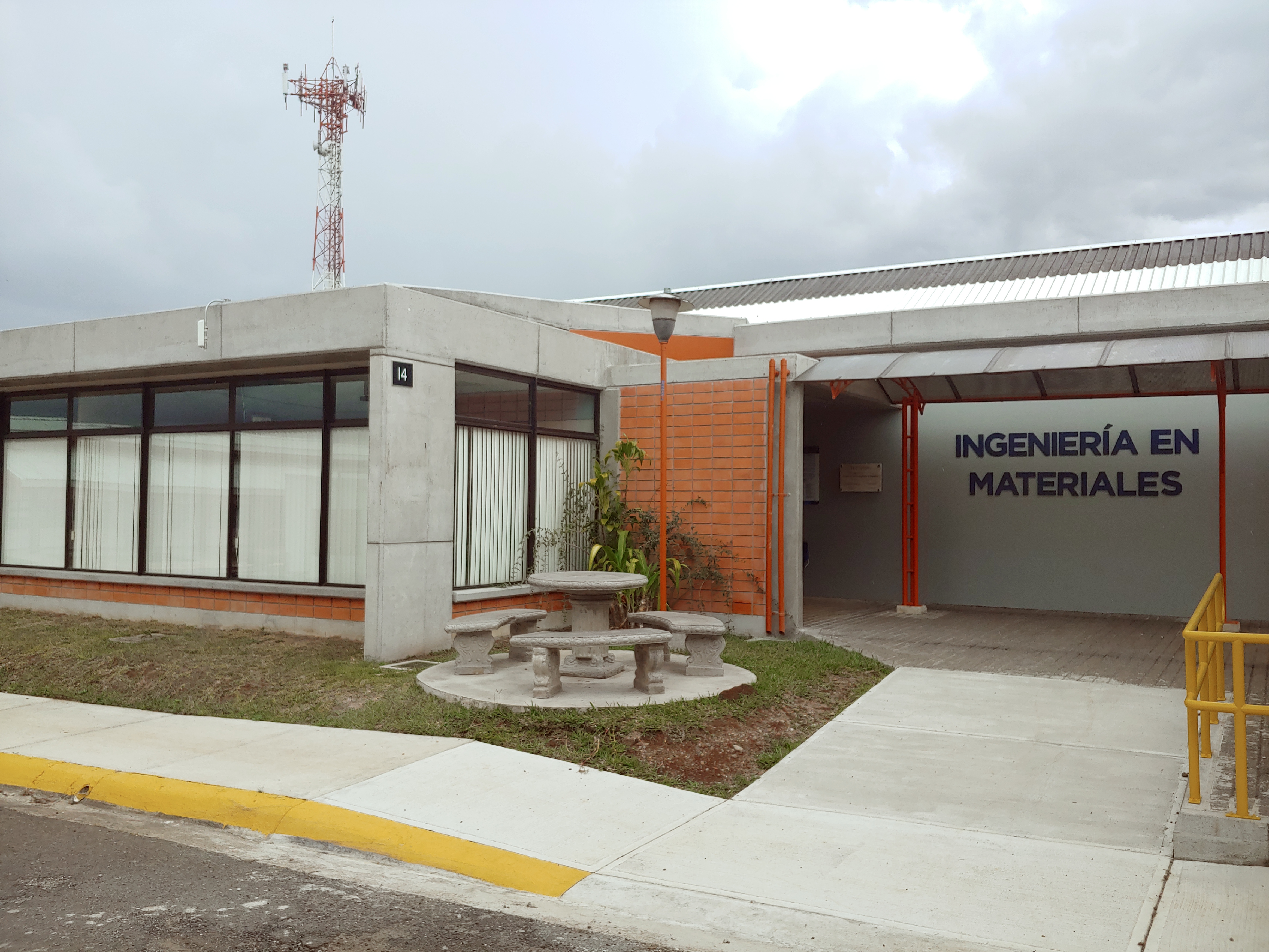 Escuela de Ciencia e Ingeniería de los Materiales