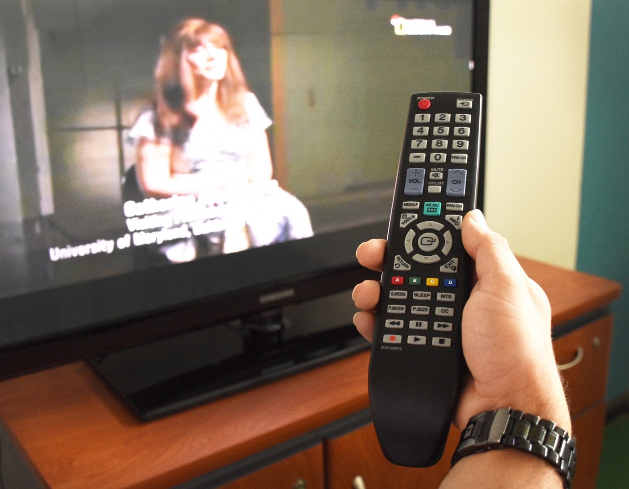 Televisión Gratis: Sin Pagar Nada, Sin Cable. Más Canales con Nuestra  Antena Casera HD para TV