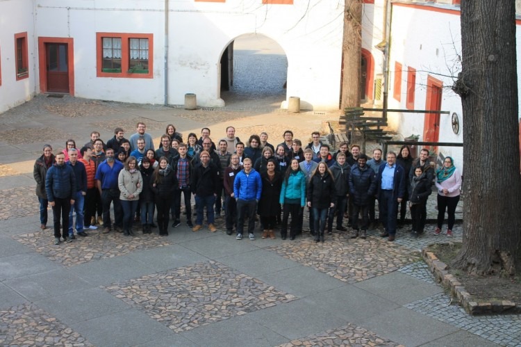 Foto grupal de los participantes del curso de Resonancia Magnética.