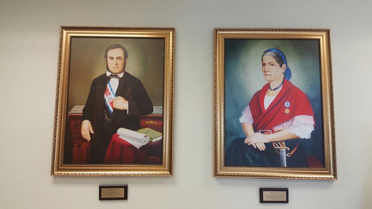 Retrato De Héroes Nacionales Embellecen Biblioteca Del Tec En Limón
