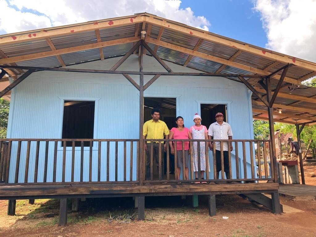 Prototipo de vivienda de madera fue entregada a familia indígena | Hoy en  el TEC
