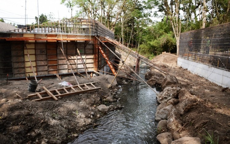 Puente acceso norte. (Foto: Ruth Garita / OCM). 