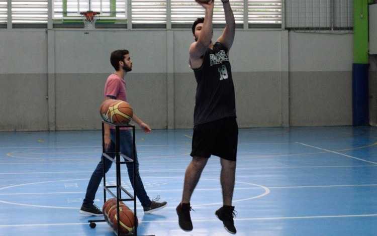 El baloncesto fue parte de la celebración del Día Mundial del Deporte Universitario. 