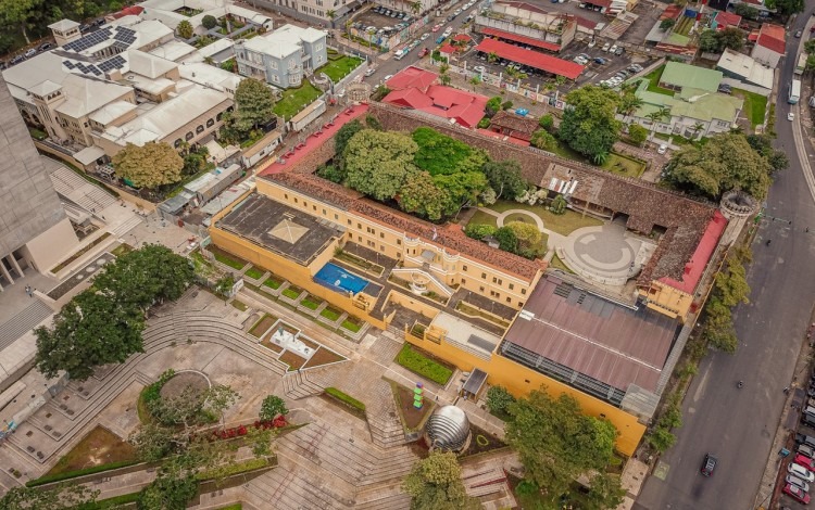 imagen área del Museo Nacional y la antigua Asamblea Legislativa. 