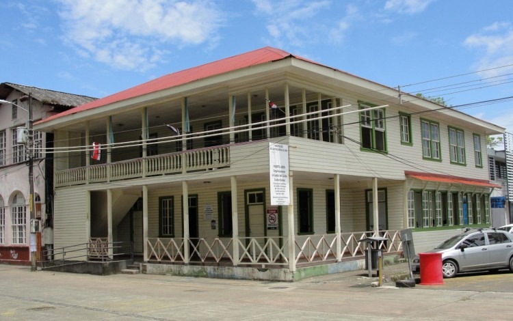 Edificio de la antigua Capitanía de Puerto Limón.