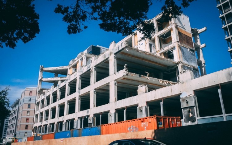 edificio en ruinas