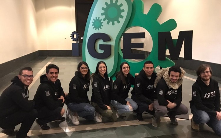 estudiantes participantes de IGEM 