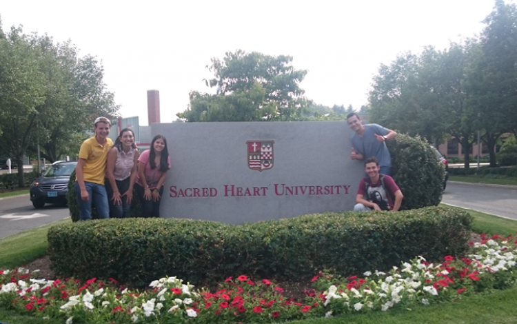 Estudiantes de las diferentes carreras del TEC realizaron una pasantía de tres semanas, en la Universidad Sacred Heart en Fairfield, el año anterior. (Foto cortesía de Nuria Vindas).