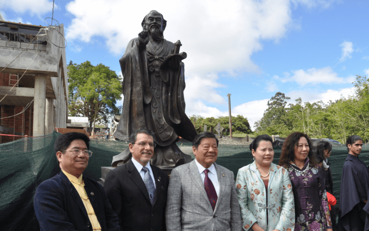 inauguracion_estatua_confucio_