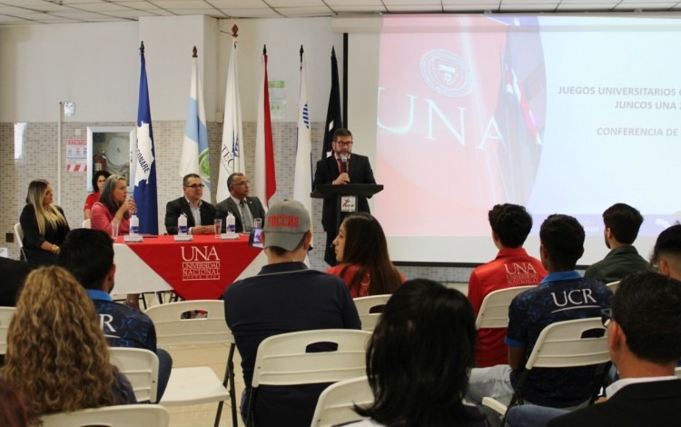 Exposición en la conferencia de prensa