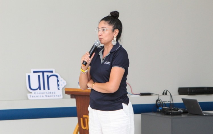 Marcela Fernández, representante del TEC.