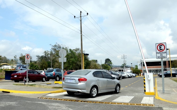 El plan de movilidad incluye un mejor manejo de los distintos medios de transporte que utilizan los usuarios al visitar el TEC. (Fotografía Ilustrativa. Archivo OCM)