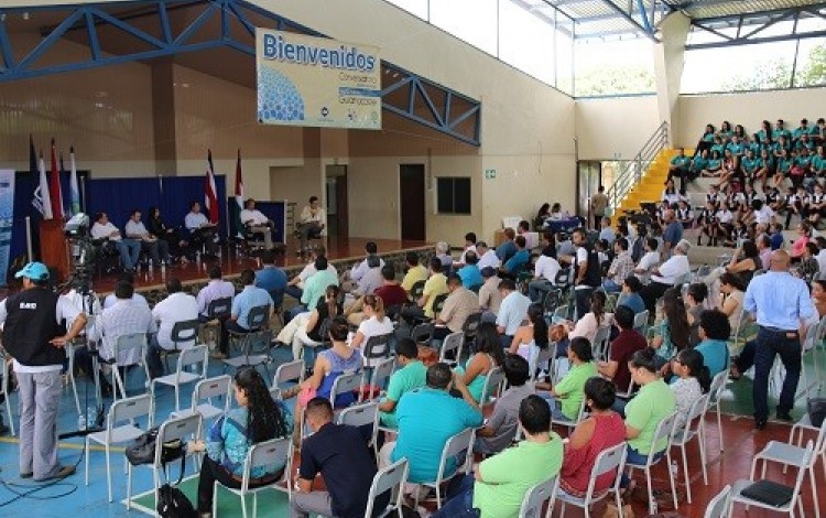 Vista parcial de los asistentes al conversatorio: ”Situación y quehacer de las universidades públicas en la provincia de Guanacaste”, organizado por los centros de educación superior estatal y la Subcomisión del Informe Estado de la Nación”.  (Foto cortesía UTN).