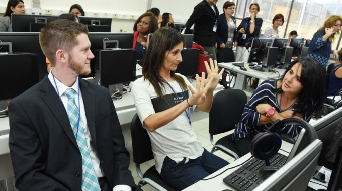 Los asistentes al Congreso hicieron uso de los equipos tecnológicos de la Institución. (Foto: Ruth Garita/OCM)