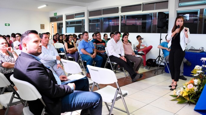 personas en clase inaugural 2017 de la sede interuniversitaria Alajuela