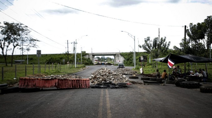 bloqueo de carretera 