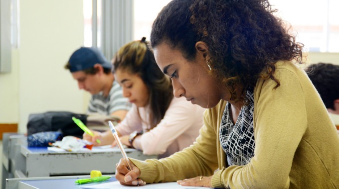 Estudiantes en clase