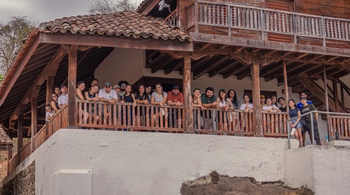 Jóvenes para la fotografía en la Casa de Santa Rosa 