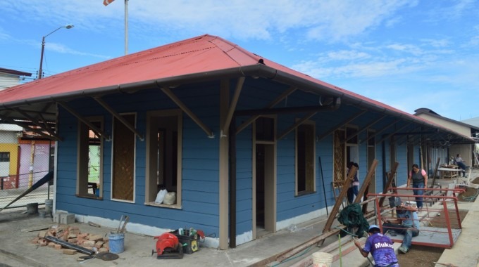 estación del tren en remodelación 