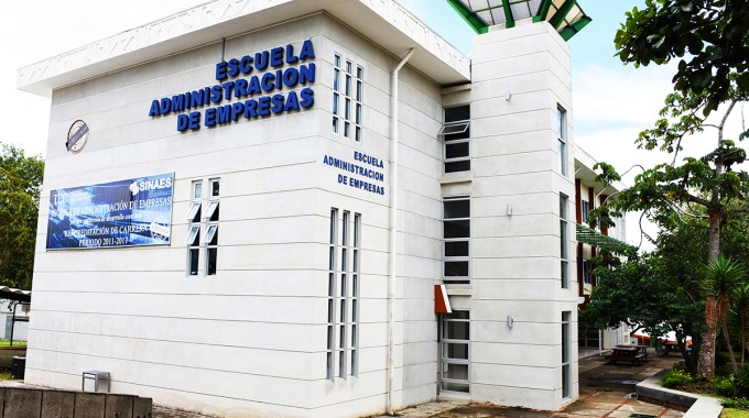 Edificio de la Escuela de Administración de Empresas.