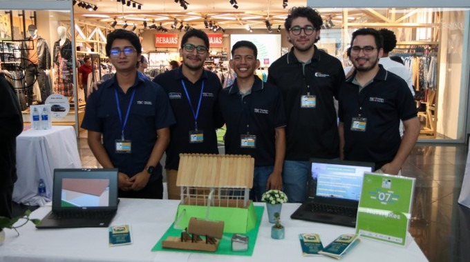 Estudiantes del grupo ganador de la Feria. 