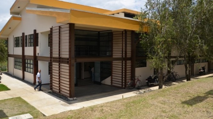 La Primera Jornada Forestal 2017 tendrá como temática la construcción con láminas de madera. (Imagen: Nuevo edificio de Ingeniería Forestal del TEC. Archivo / OCM)