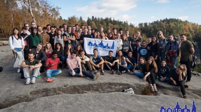 grupo_estudiantes_durante_intercambio_alemania_