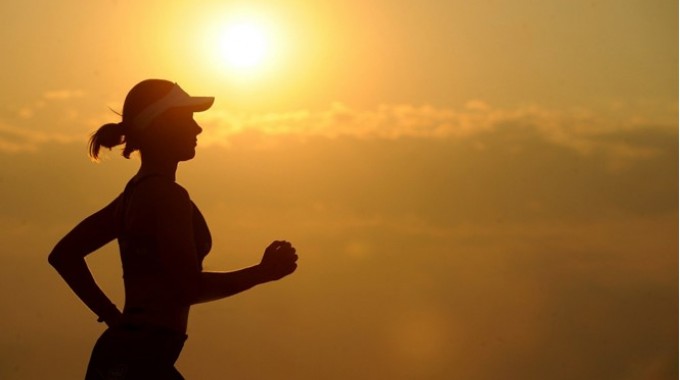 Mujer corriendo