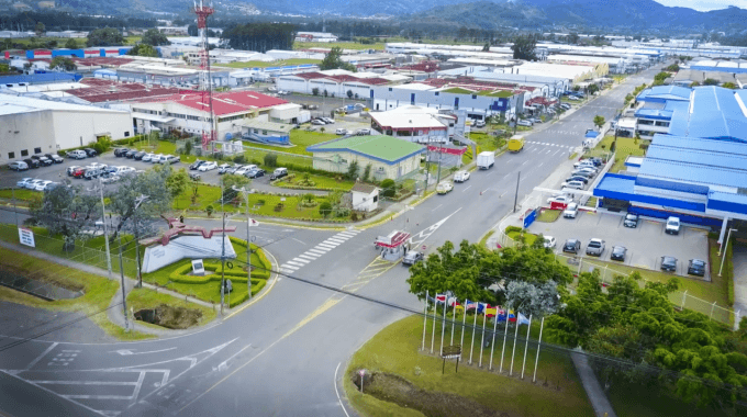 vista aérea de edificios del parque industrial