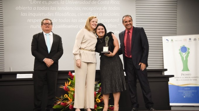 Entrega del premio calidad de vida.
