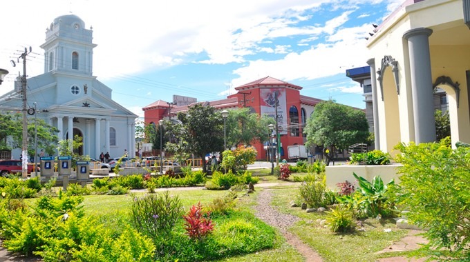 El parque Jhon F. Kennedy así como la iglesia de San Pedro de Montes Oca.