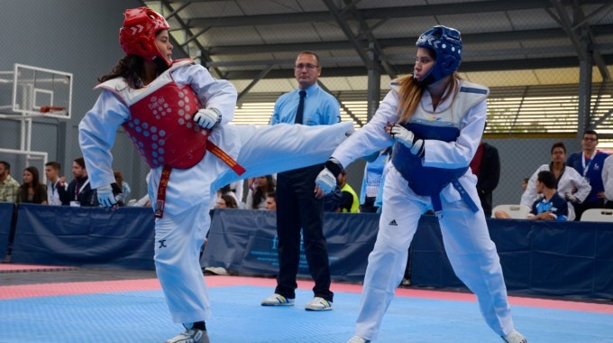 peleadoras de taekwondo