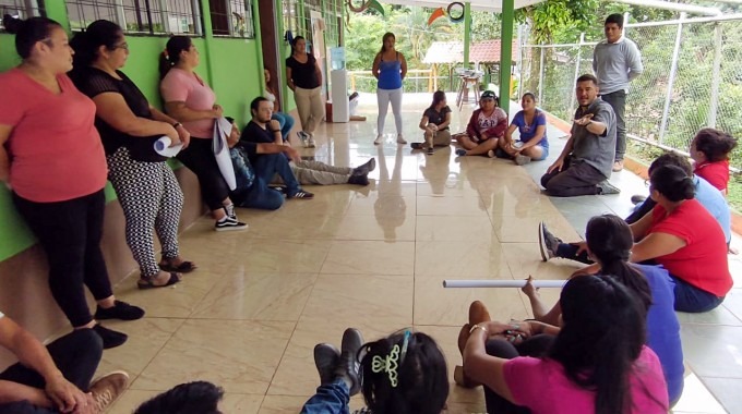 Personas reunidas