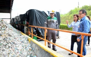 Recorrido por las instalaciones de Holcim. El 20% de su energía es producida a partir del uso de desechos. (Foto: Ruth Garita / OCM). 