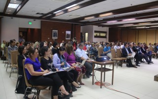 Durante el debate también se evidenció que los profesores de las universidades públicas no solo se dedican a la docencia sino a la investigación y a la creación de conocimientos. (Foto: Irina Grajales / OCM). 