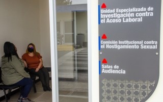 Ingreso a las Salas de Audiencias y espacios administrativos.