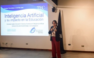 La actividad inició co las palabras de Liliana Sancho. 