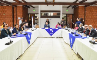 mesa de negociación 