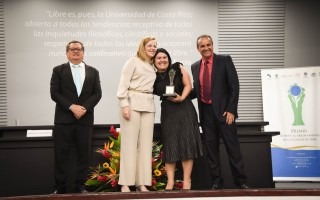 Entrega del premio calidad de vida.