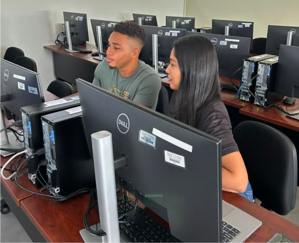 Desde el proceso de atracción se orientó a los jóvenes limonenses. (Fotografía: Ruth Garita / TEC).