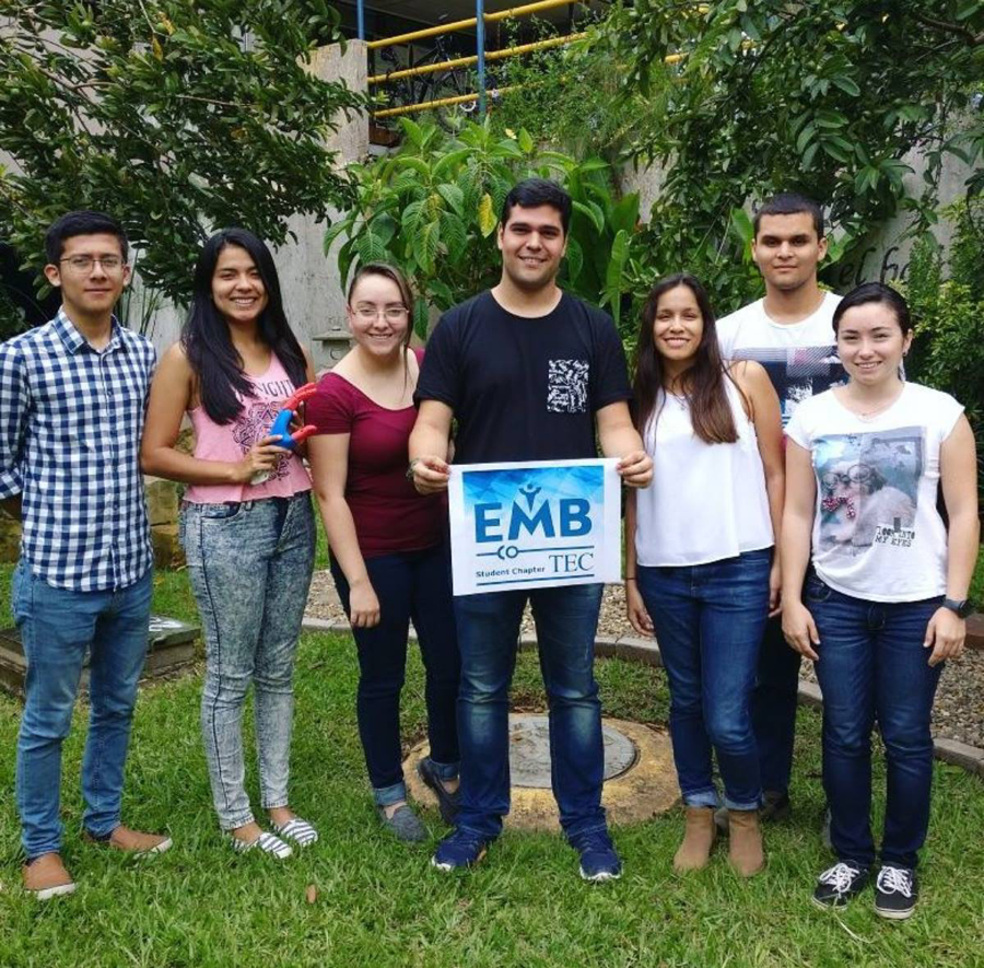 Fotografía integrantes EMB TEC