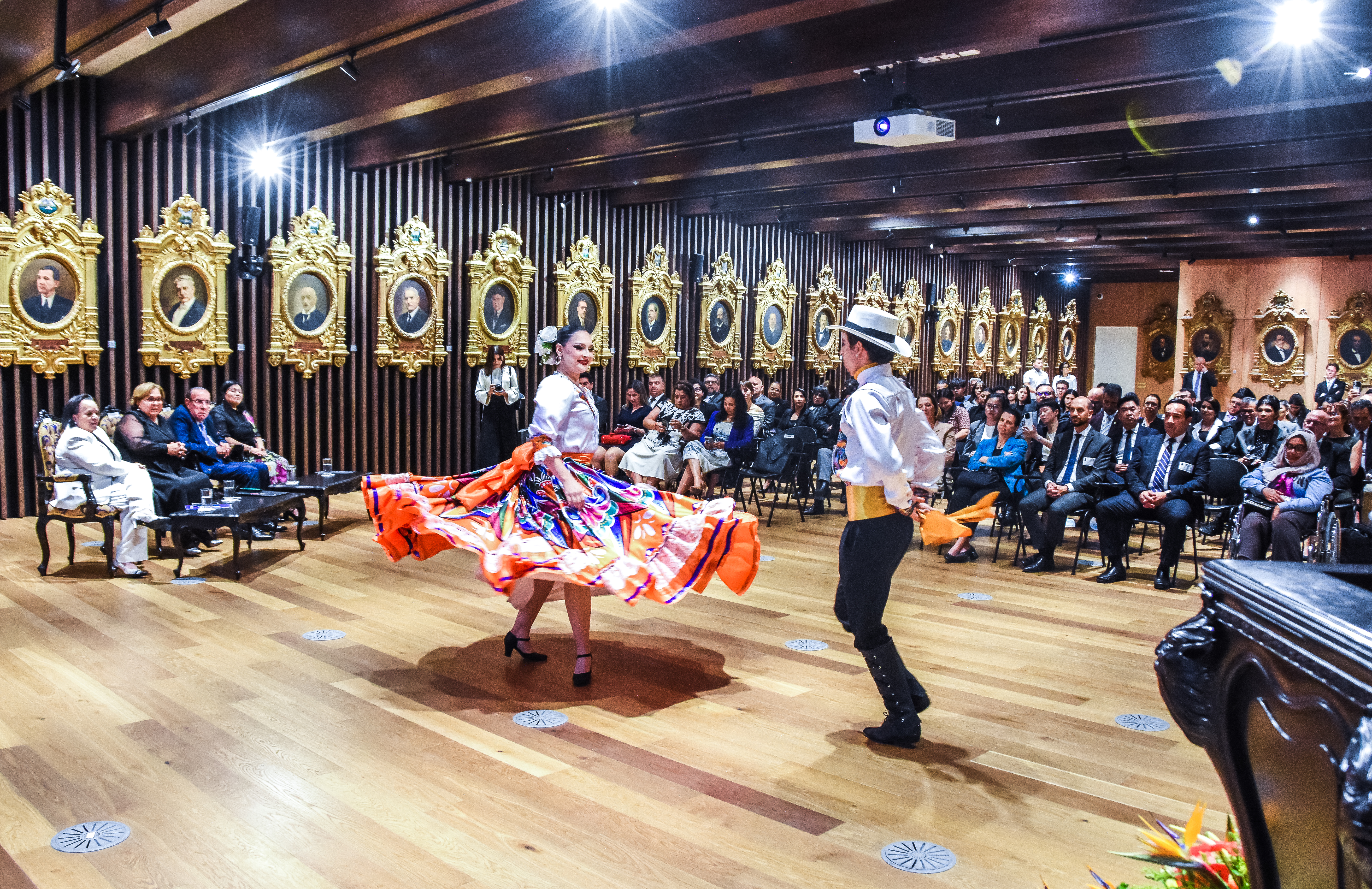 Presentación de Tierra y Cosecha 