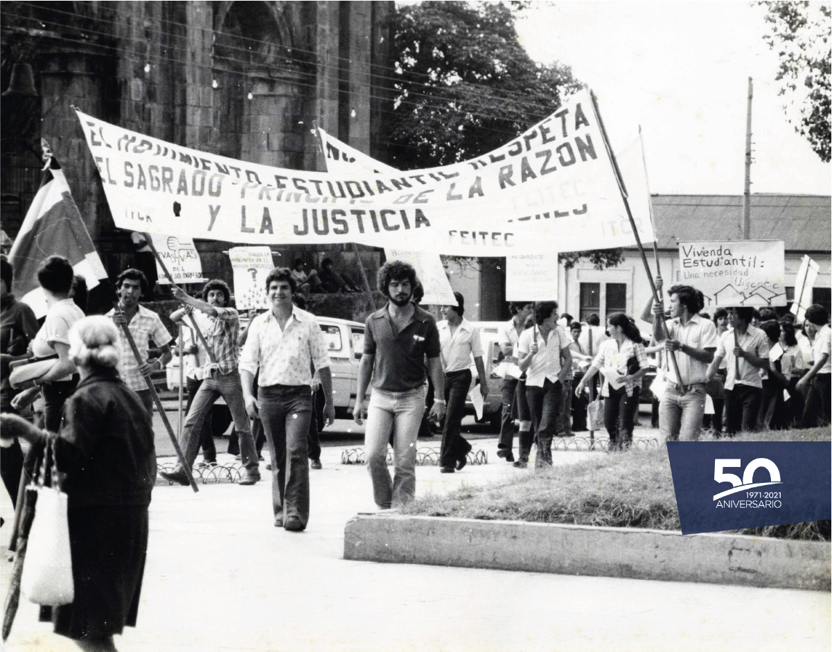 Jóvenes en protesta.