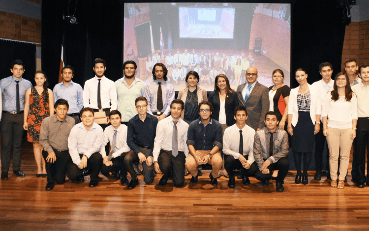 Premios a cinco categorías