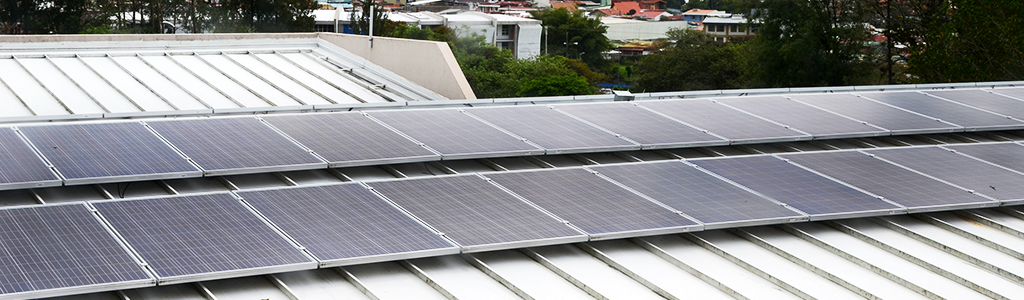 foto de paneles solares