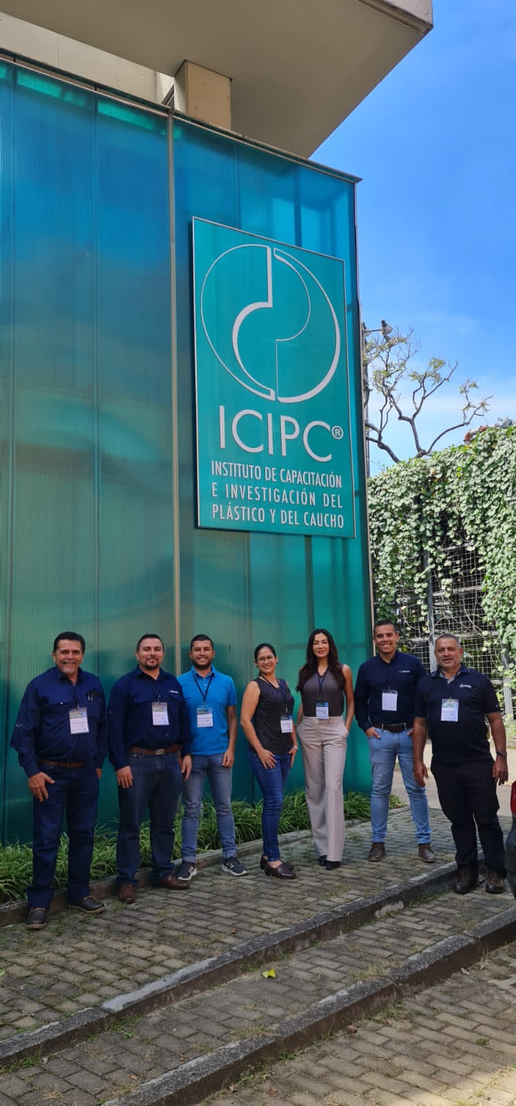 Investigador del CIPA participó en una capacitación de gestores de residuos electrónicos en Medellín, Colombia.