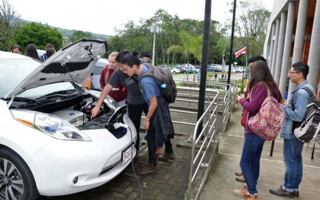 Auto eléctrico