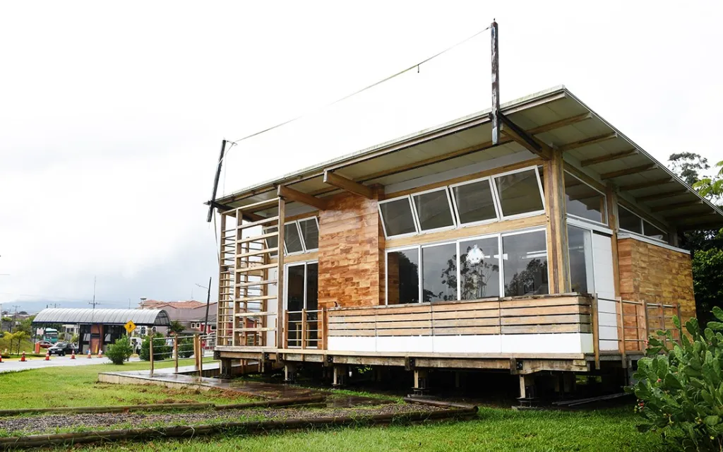 Casa Tropika