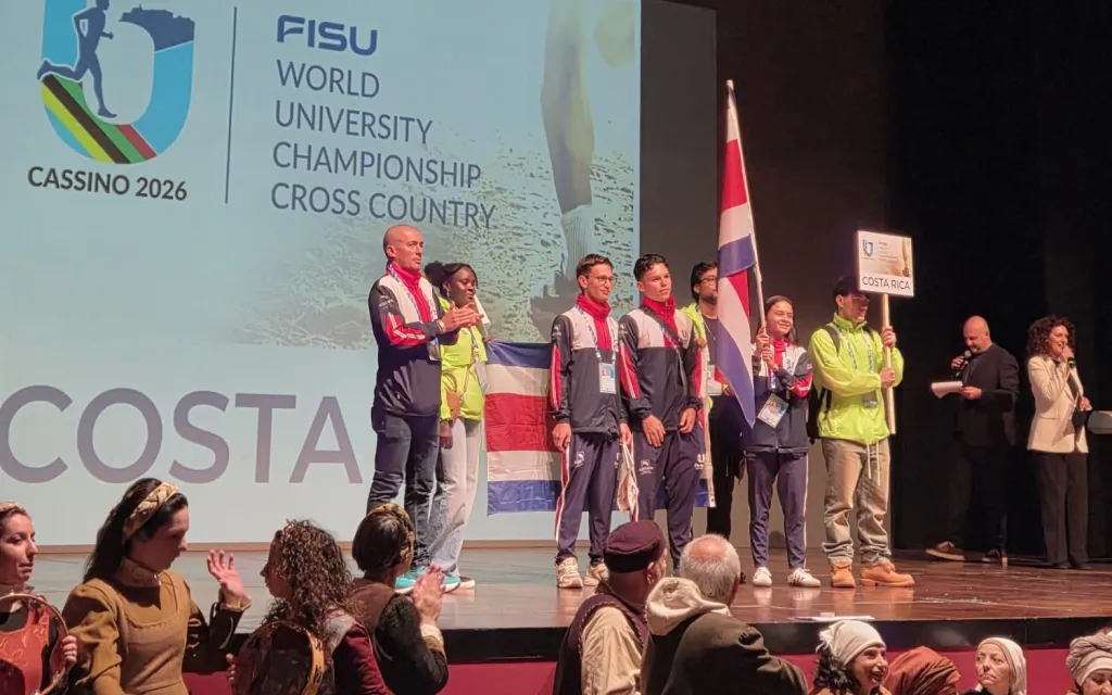 representación de atletas en escenario