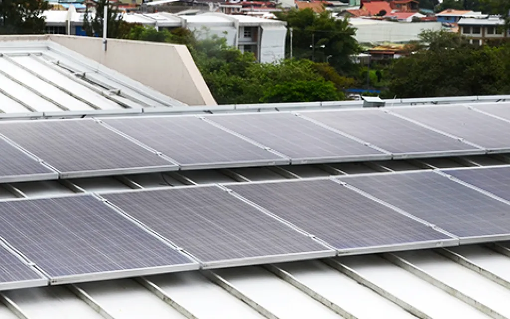 foto de paneles solares